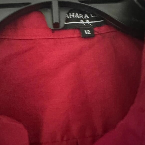 Women's Red Long Sleeve Button Up Blouse Size 12 Classic Dress Shirt Top - Picture 3 of 4